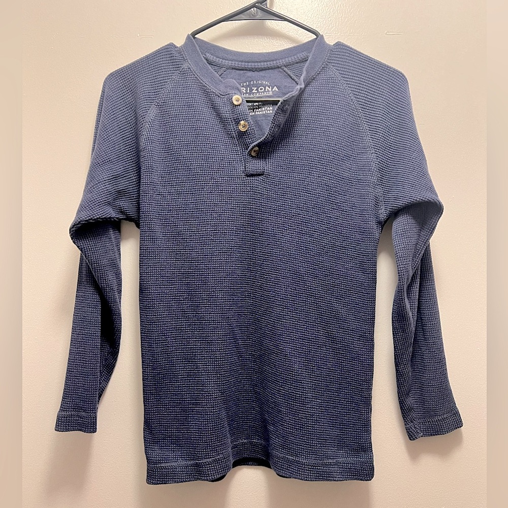 Arizona Jean Company Blue Long Sleeve Henley Shirt, Size M